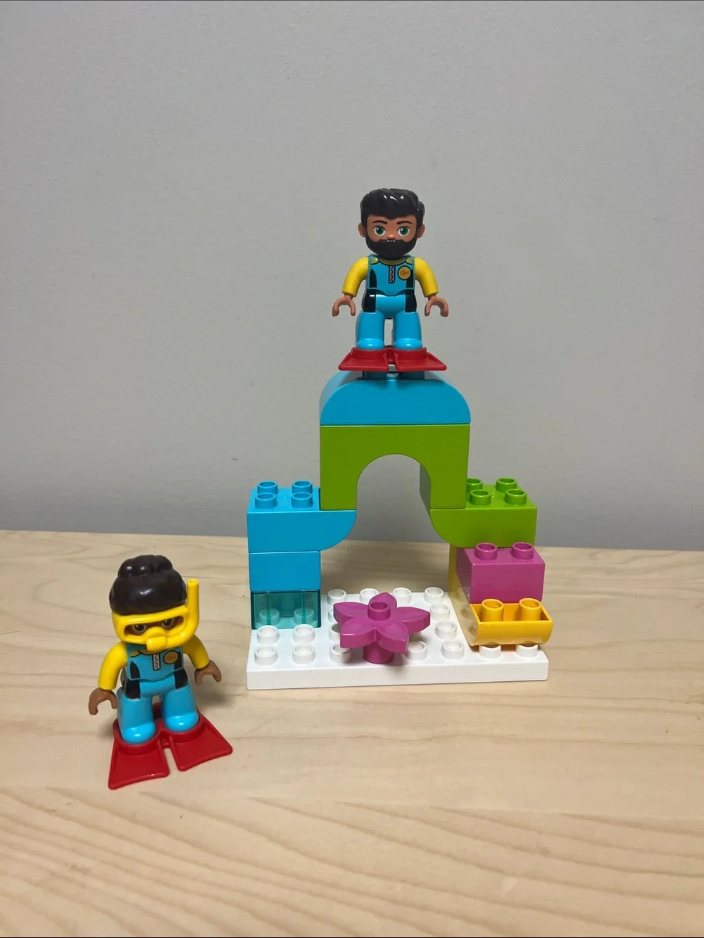 Yellow Submarine and Sea Creatures Playset - Kids Toys - Picture 3 of 4